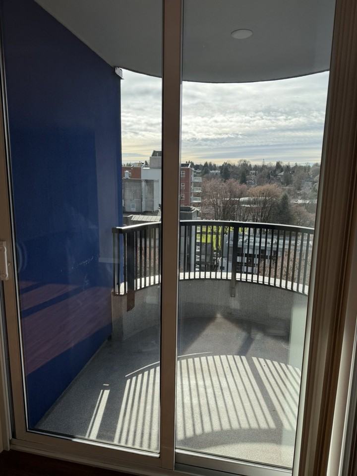 Blue Crest Apartments - Photo 7 of 45