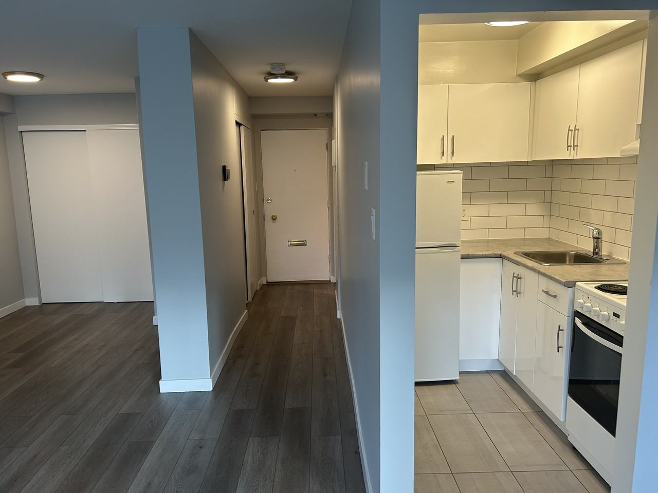 Blue Crest Apartments - Photo 2 of 45