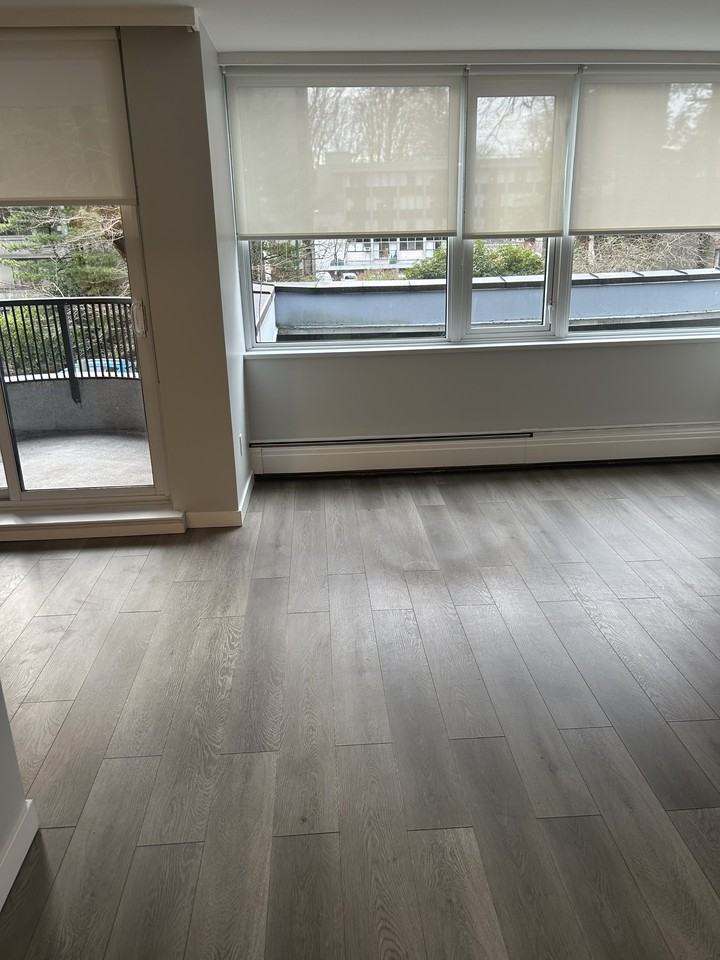 Blue Crest Apartments - Photo 4 of 45