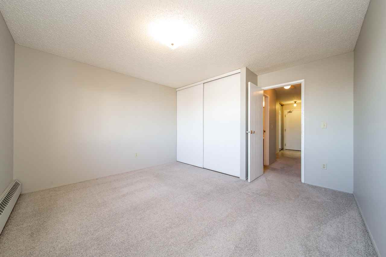 Ivory Arms Apartments - Photo 2 of 16