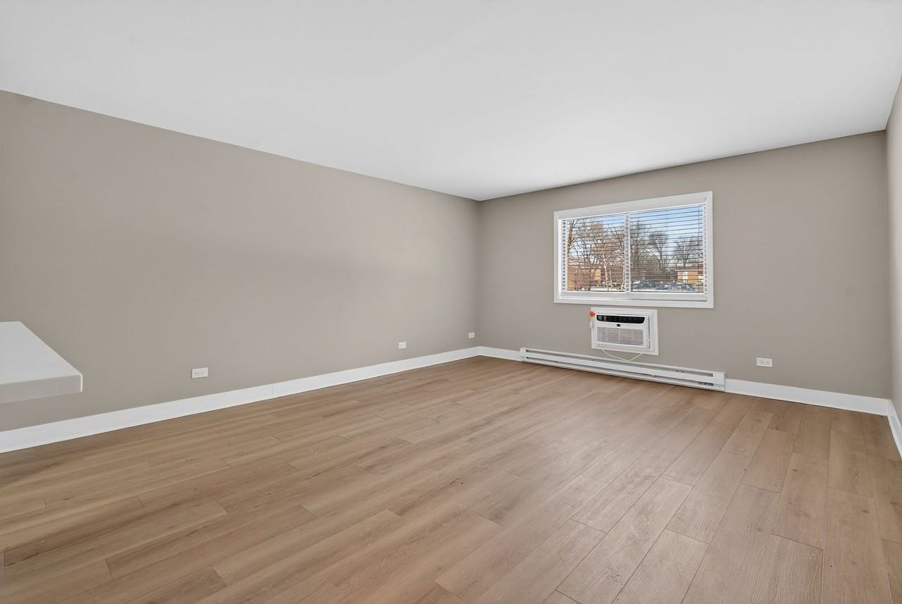 Lakeside Village Apartments - Photo 2 of 28