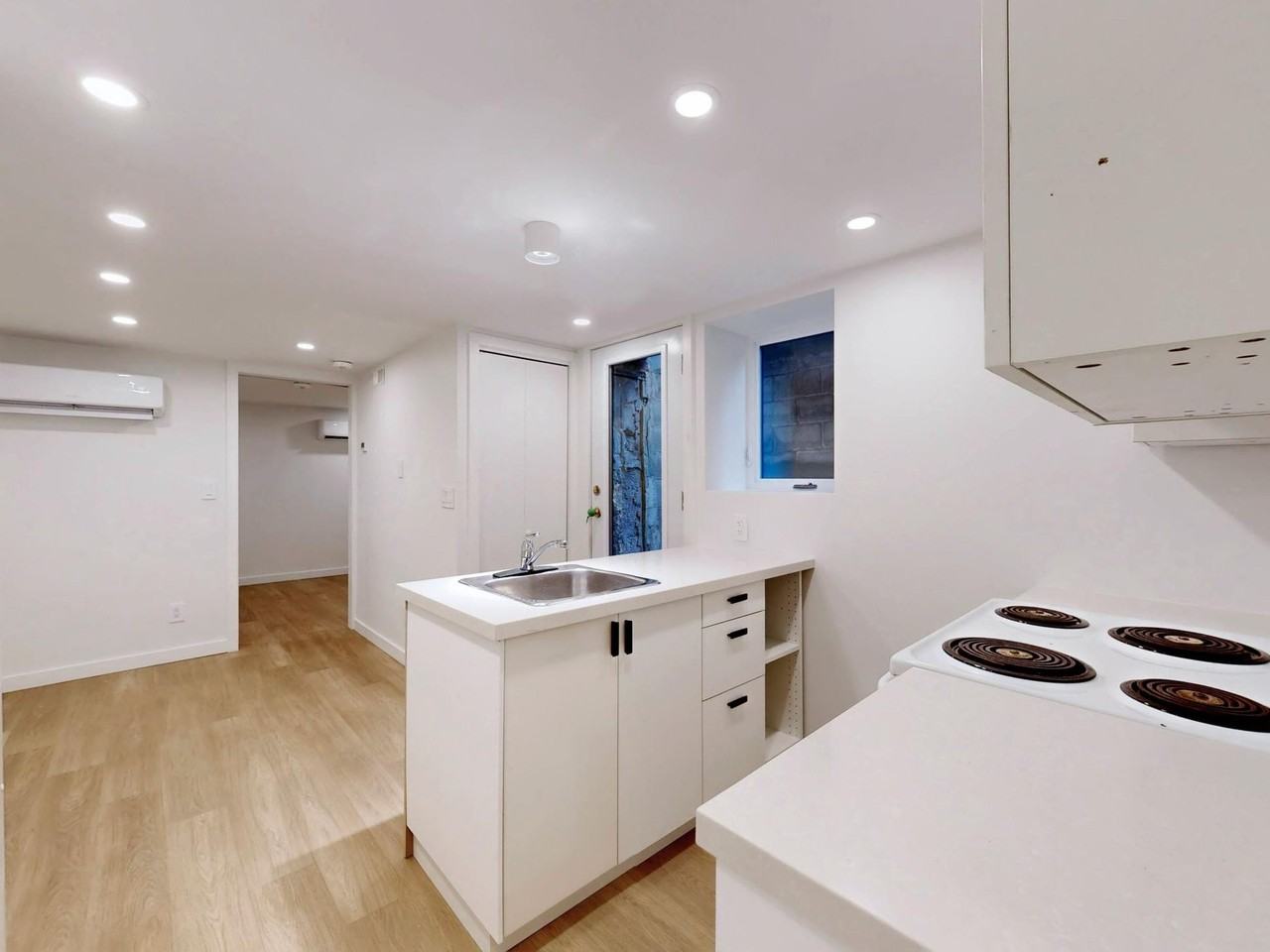 14 Salem Avenue - Photo 2 of 10