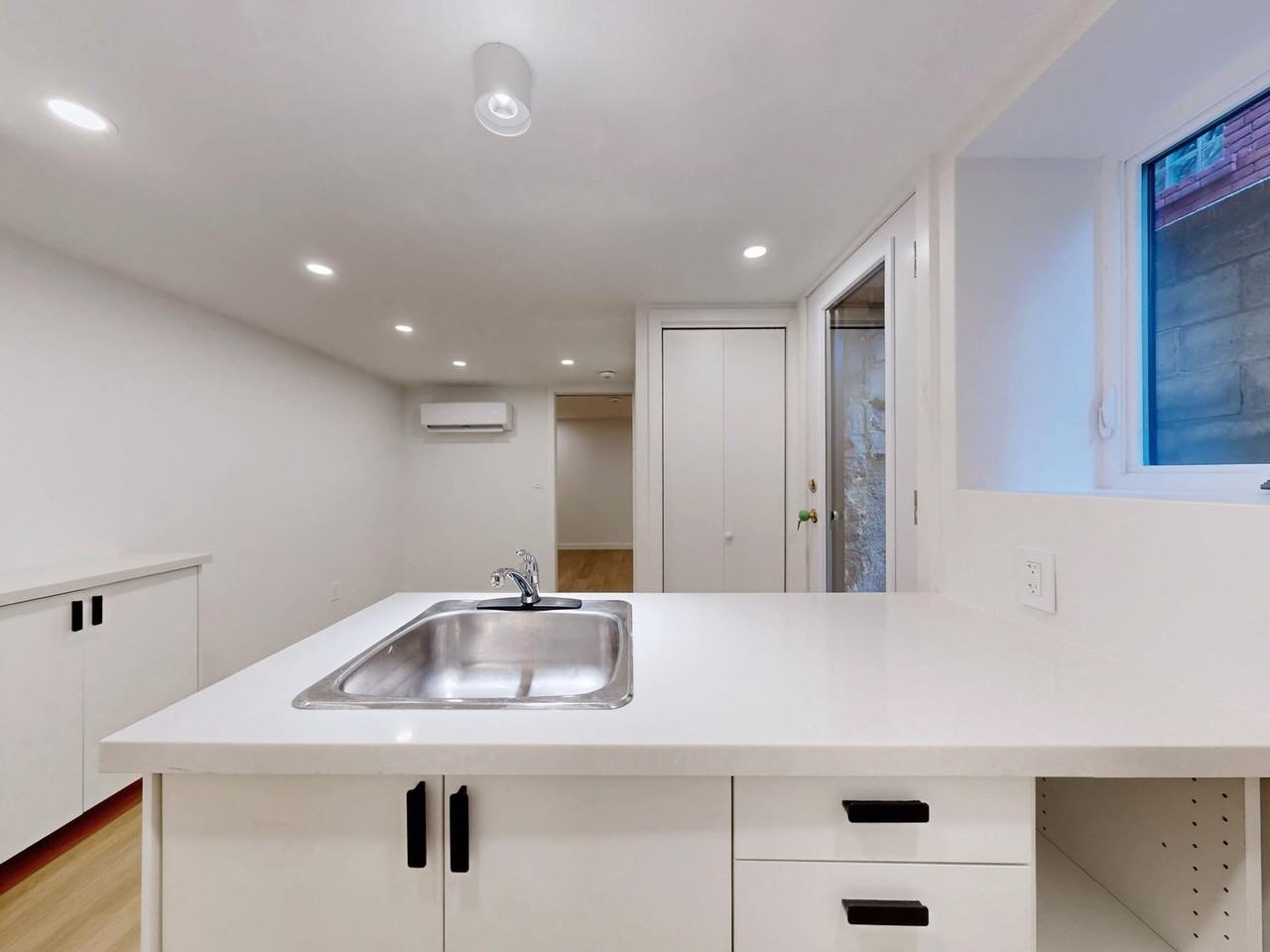 14 Salem Avenue - Photo 3 of 10