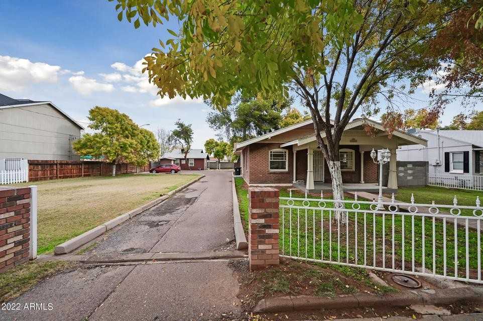 217 South Sirrine #103 - Photo 3 of 14