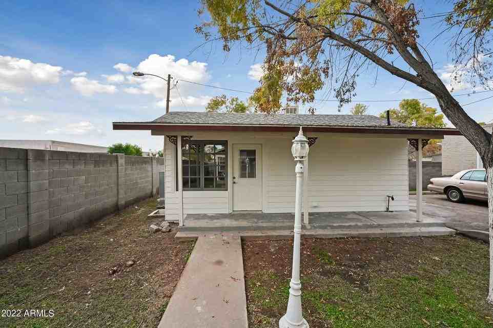 217 South Sirrine #103 - Photo 2 of 14