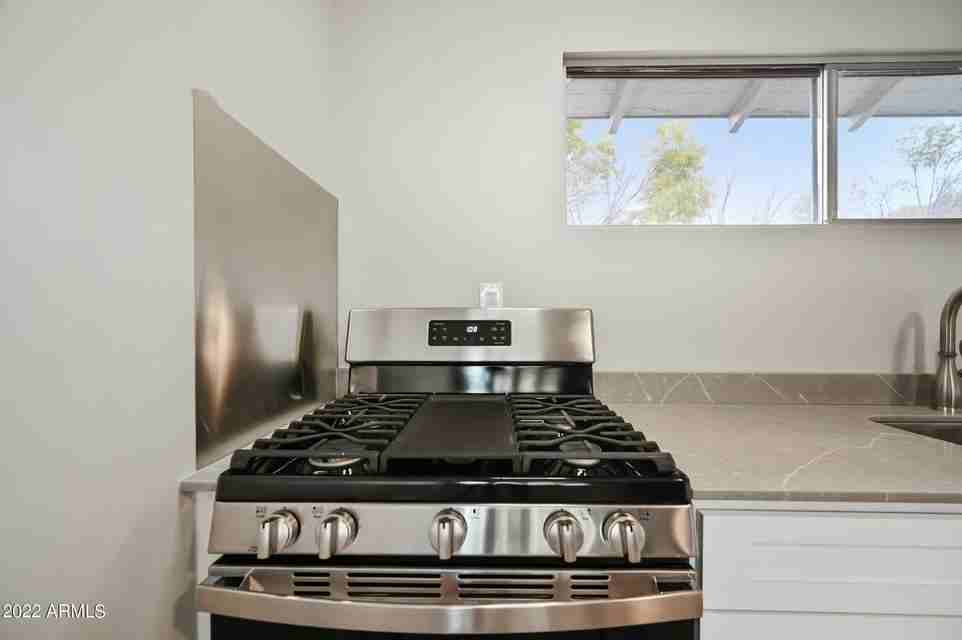 217 South Sirrine #103 - Photo 7 of 14