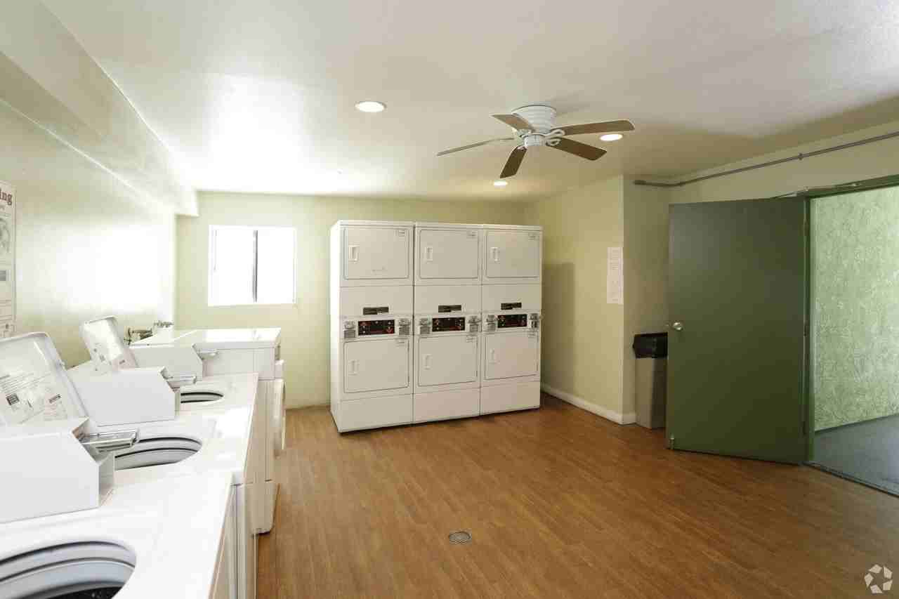 Hancock Terraces - Photo 7 of 9