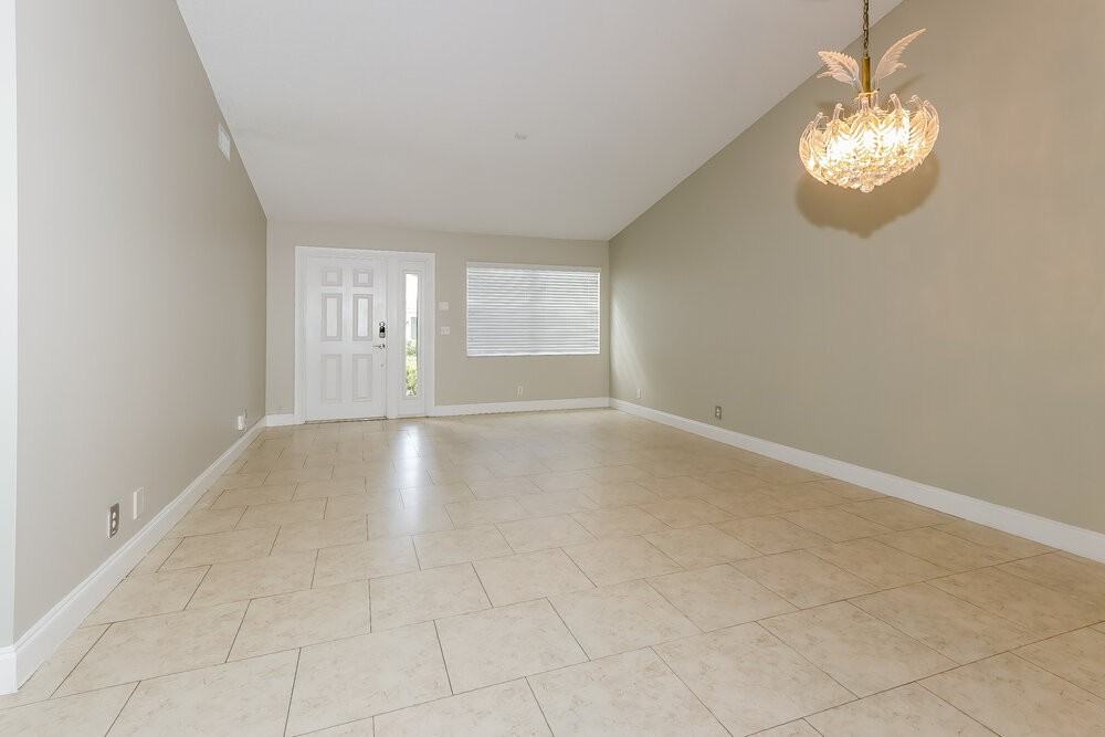 11231 Jasmine Hill Cir - Photo 5 of 16