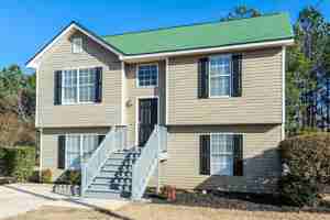 featured image of 4250 Viewpoint Ln