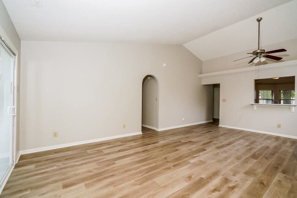 1215 Paul Dr - Photo 5 of 19