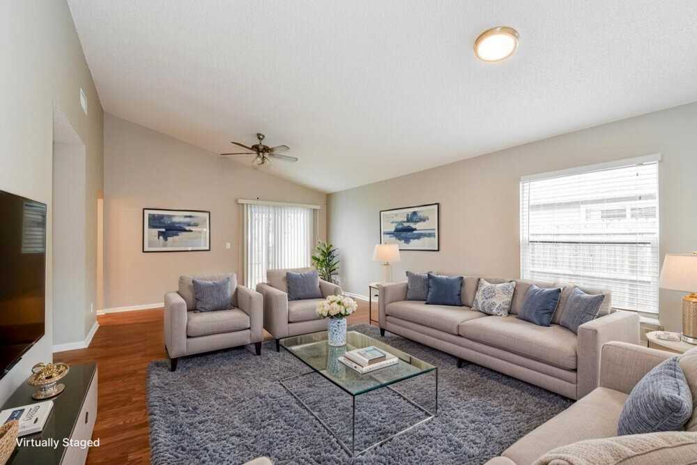 1976 Hunters Trace Cir - Photo 3 of 19