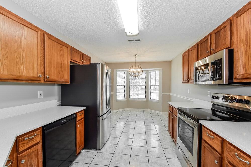 1976 Hunters Trace Cir - Photo 6 of 19