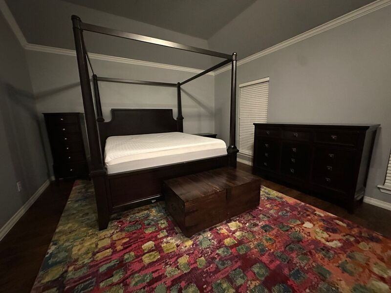 1004 Colonial Dr - Photo 2 of 22