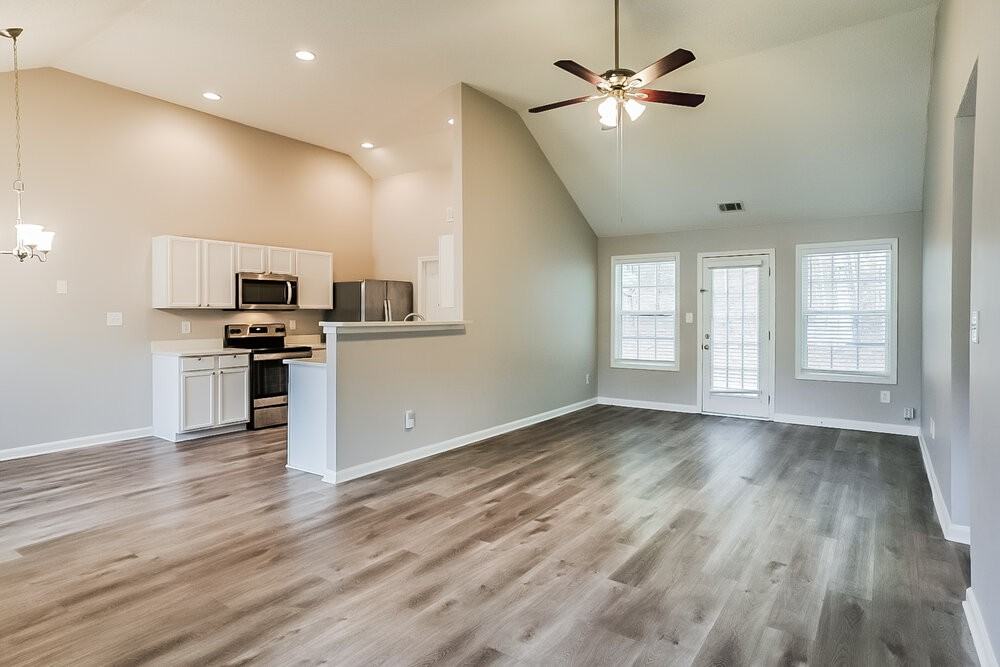 4925 Brookwood Pl - Photo 5 of 19