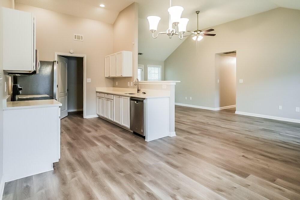 4925 Brookwood Pl - Photo 6 of 19