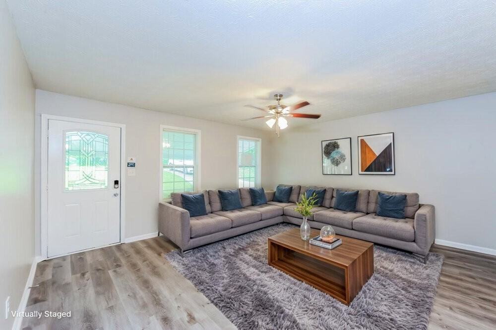 3608 Mansfield Ln - Photo 5 of 19