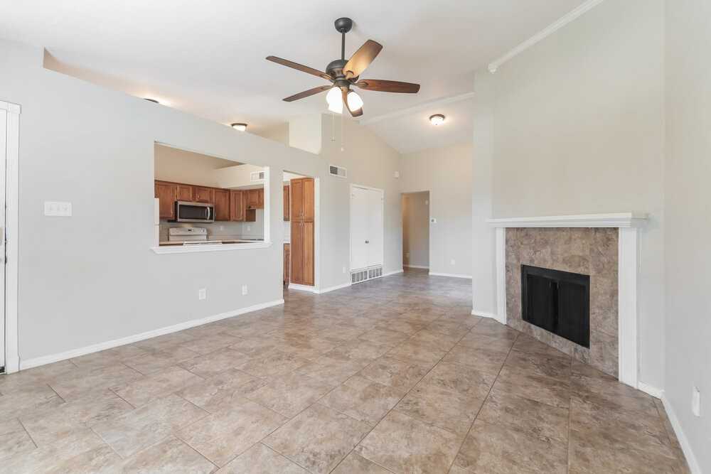 5609 Powers St - Photo 3 of 16