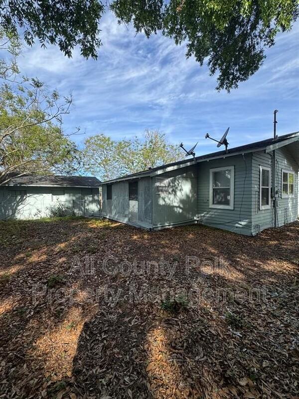 724 Euclid Ave - Photo 6 of 34