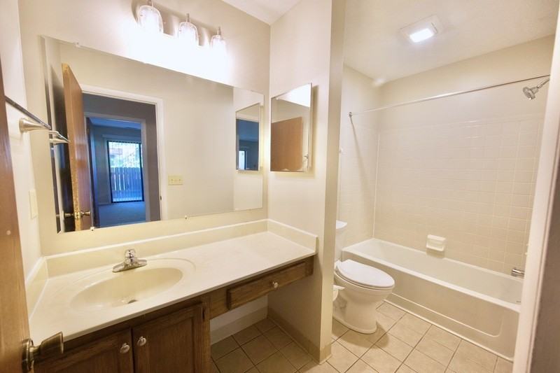 2245 Hedgerow Rd #B - Photo 6 of 16