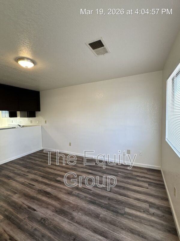 10963 Thompson Dr - Photo 2 of 15