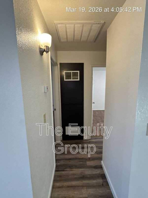 10963 Thompson Dr - Photo 6 of 15