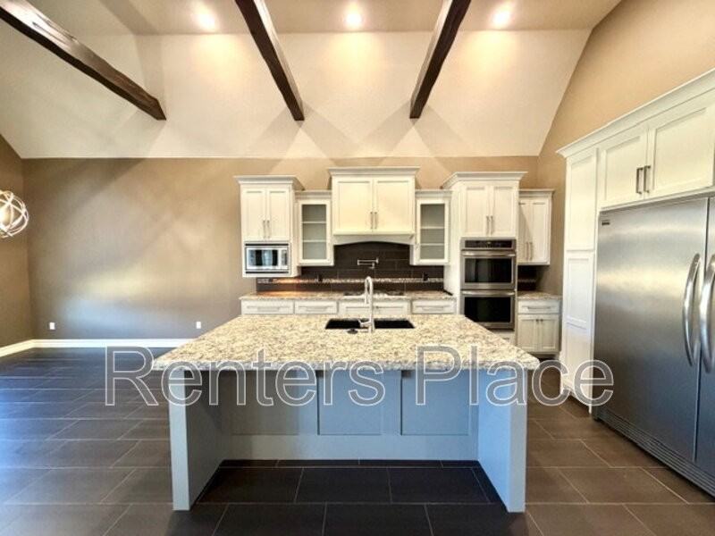 4388 S 169Th Ave E - Photo 3 of 38