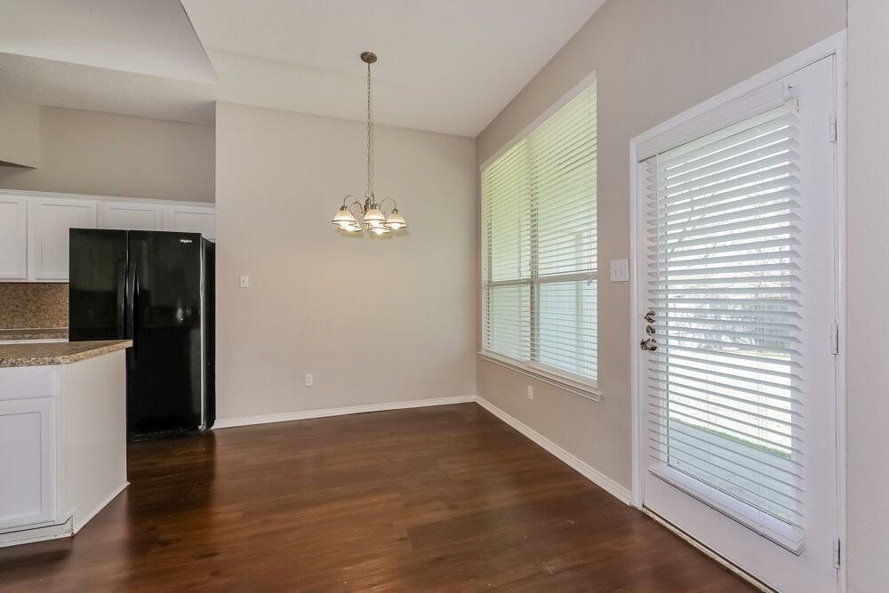 1224 Parkwood Trl - Photo 6 of 16