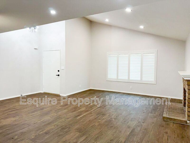 1630 Helm Dr - Photo 2 of 18