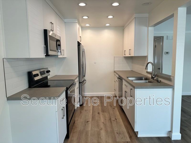 2869 Instone Ct - Photo 7 of 26