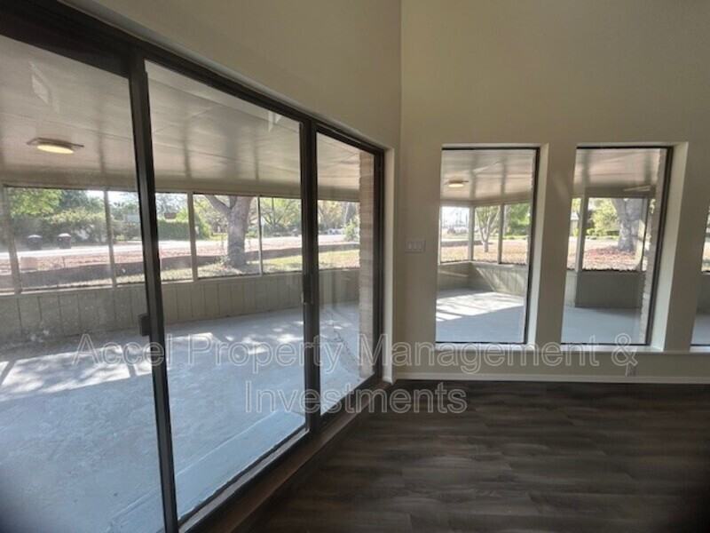 1416 Grovewood Ave - Photo 6 of 19
