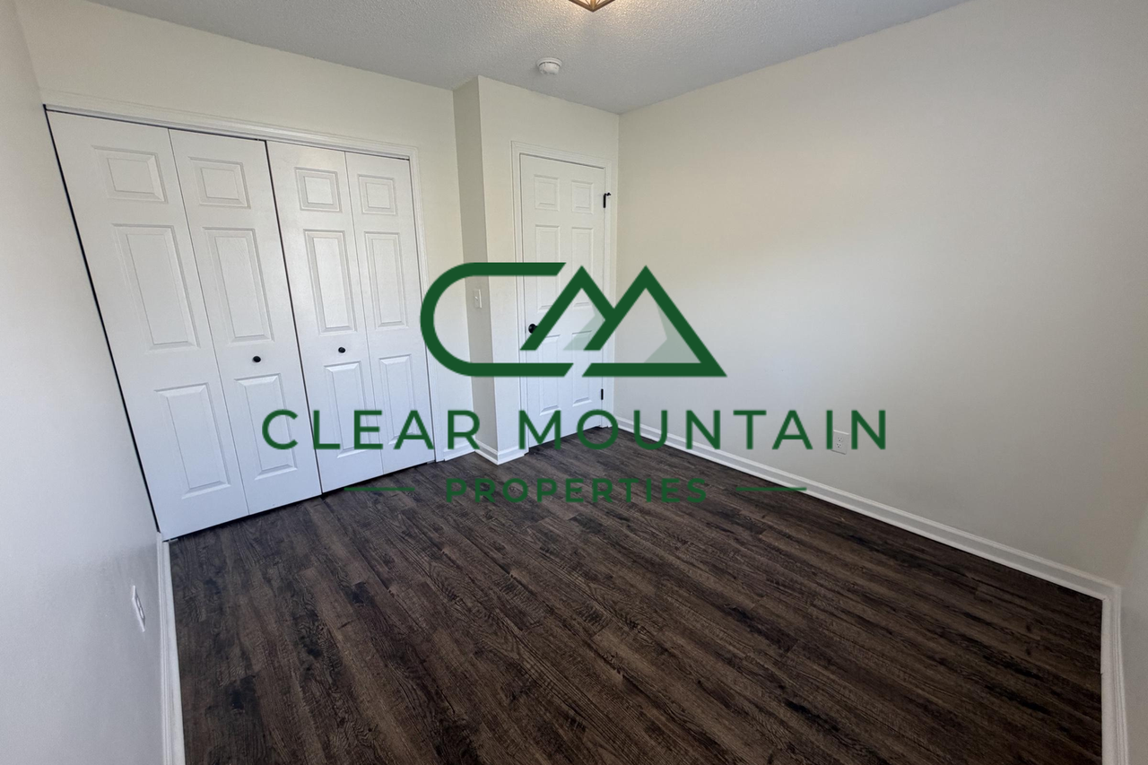 204 Cypress Cove Ct - Photo 2 of 13