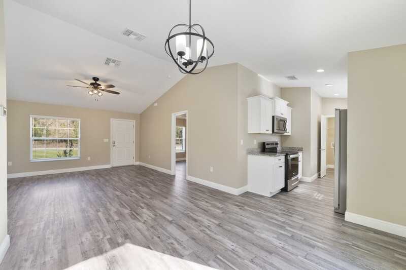 7859 N Jamaica Dr - Photo 4 of 11