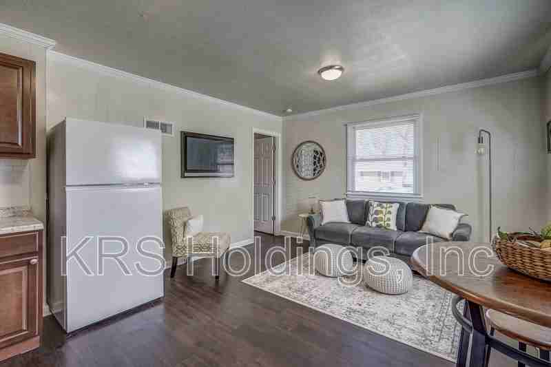 3136 Parkdale Rd #3136 - Photo 4 of 18