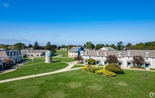 featured image of 2001 N Pearl St