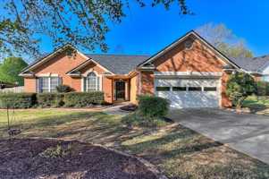 featured image of 1140 Parkside Trl