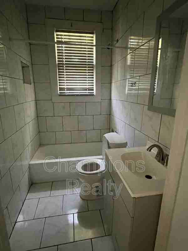 2509 Schaul St - Photo 7 of 8