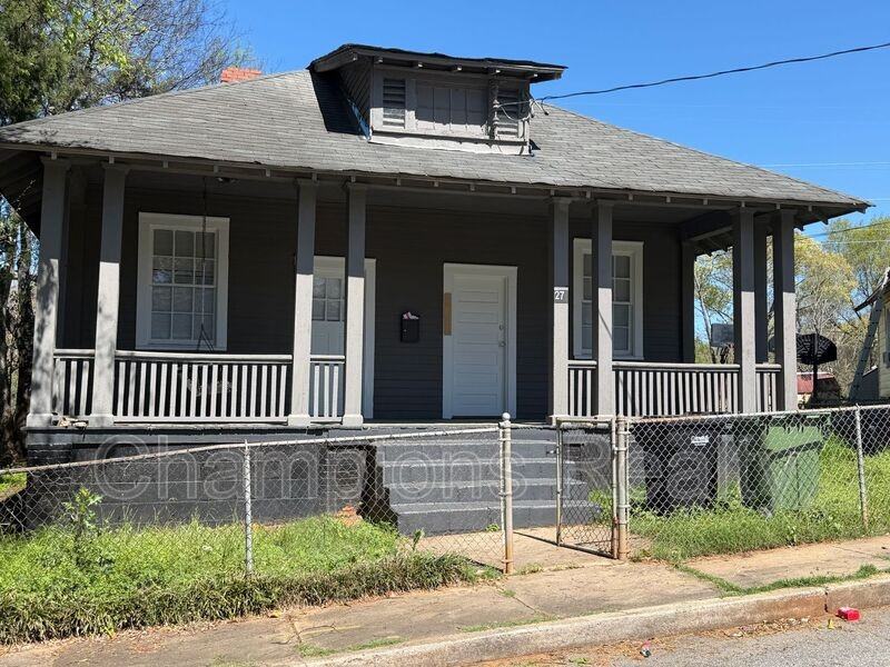 27 Woodland Cir - Photo 2 of 13