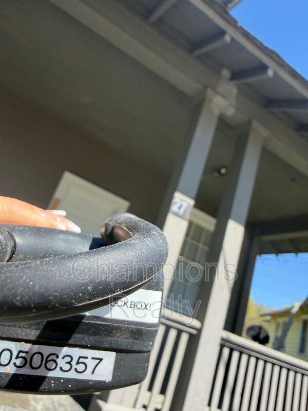 27 Woodland Cir - Photo 3 of 13