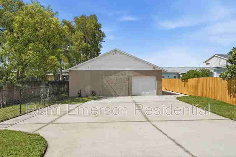 6254 Alligator Lake Shr E - Photo 2 of 39