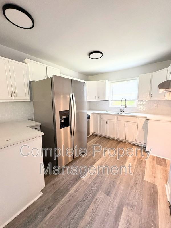 2641 1st St Ne - Photo 4 of 12