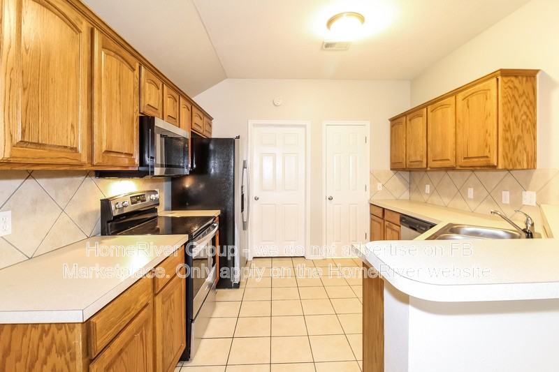 2013 Nw 176th Ter - Photo 4 of 21