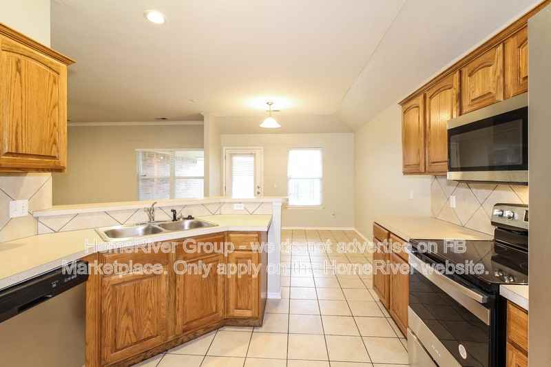 2013 Nw 176th Ter - Photo 5 of 21