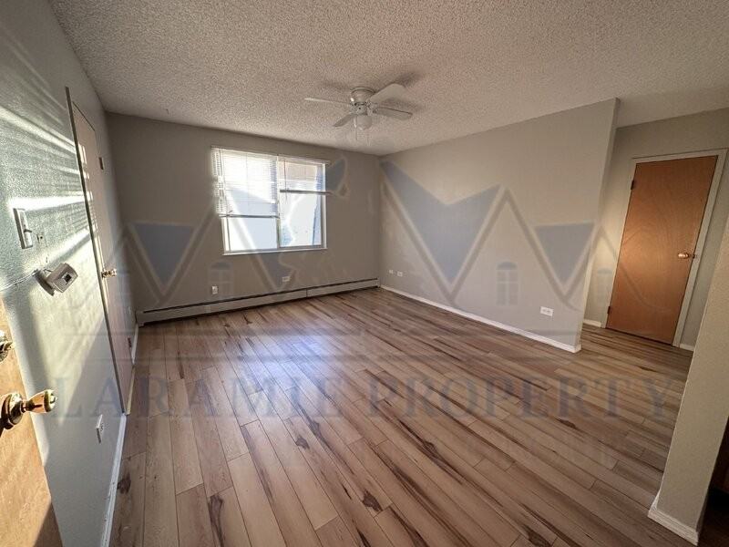 409 S 26th St #16 - Photo 4 of 12