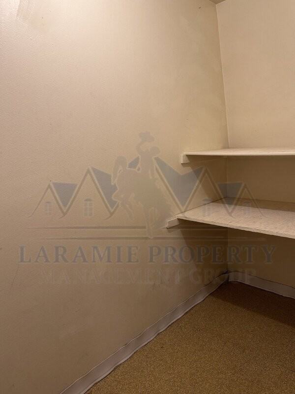 409 S 26th St #16 - Photo 5 of 12