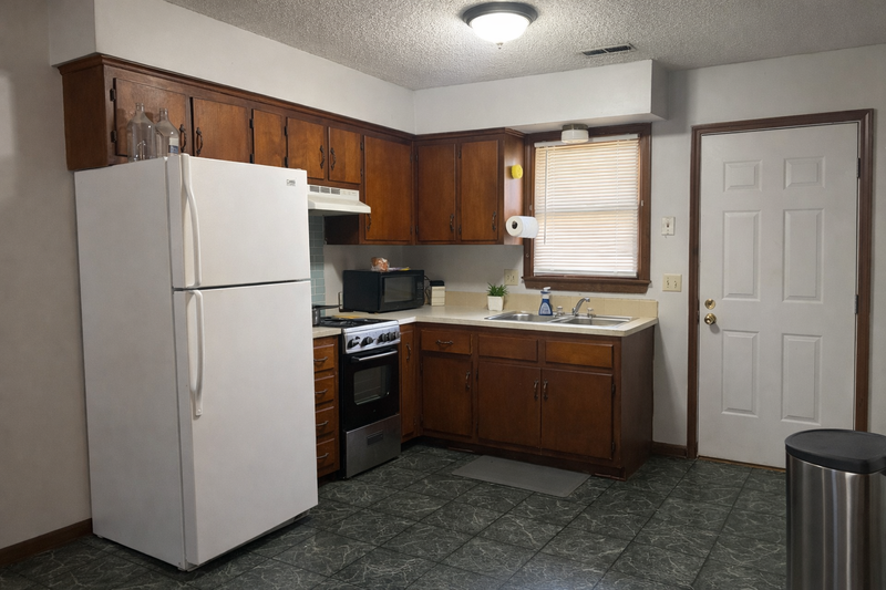 1341 New York St - Photo 3 of 8