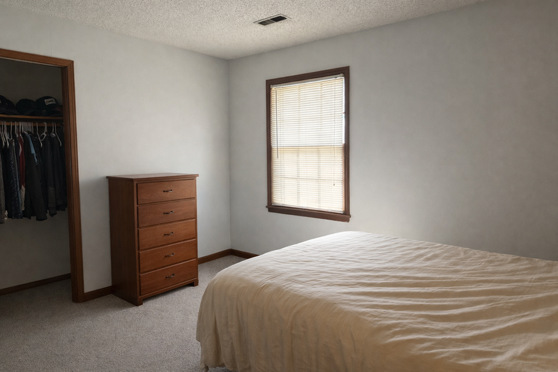 1341 New York St - Photo 5 of 8