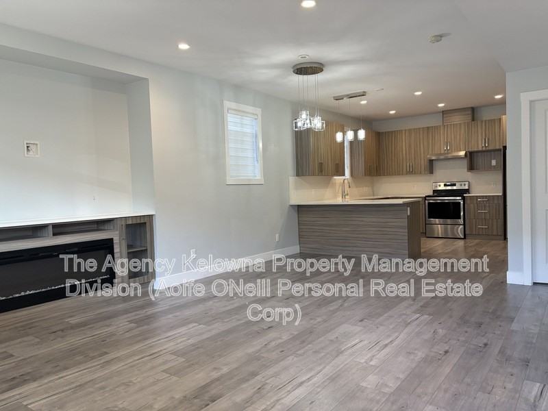 831 Wilson Ave #4 - Photo 4 of 22