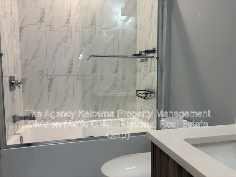 831 Wilson Ave #4 - Photo 6 of 22