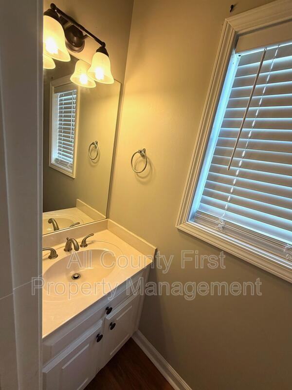 2215 Lake Royale Dr - Photo 4 of 28