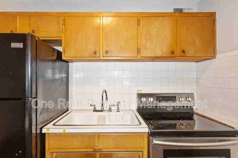 640 N 31st St #A - Photo 2 of 13